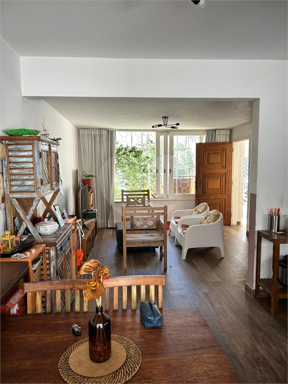 Casa à venda com 4 quartos, sendo 2 suítes, em Planalto Paulista, São Paulo, SP