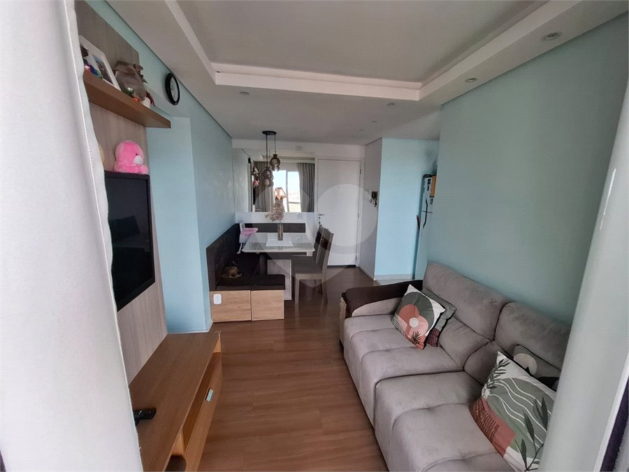 Apartamento à venda com 2 quartos em Vila Carmosina, São Paulo, SP