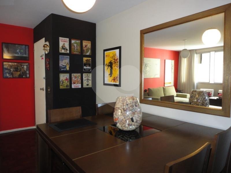 Apartamento à venda com 3 quartos, sendo 1 suíte, em Moema, São Paulo, SP