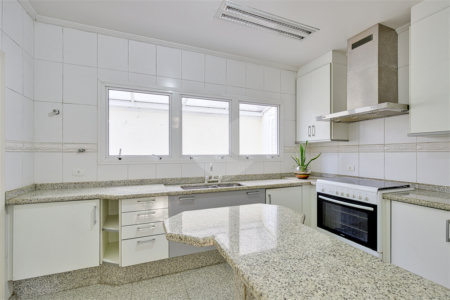 Casa à venda com 4 suítes no condomínio Solar Andaluz, São Paulo - SP