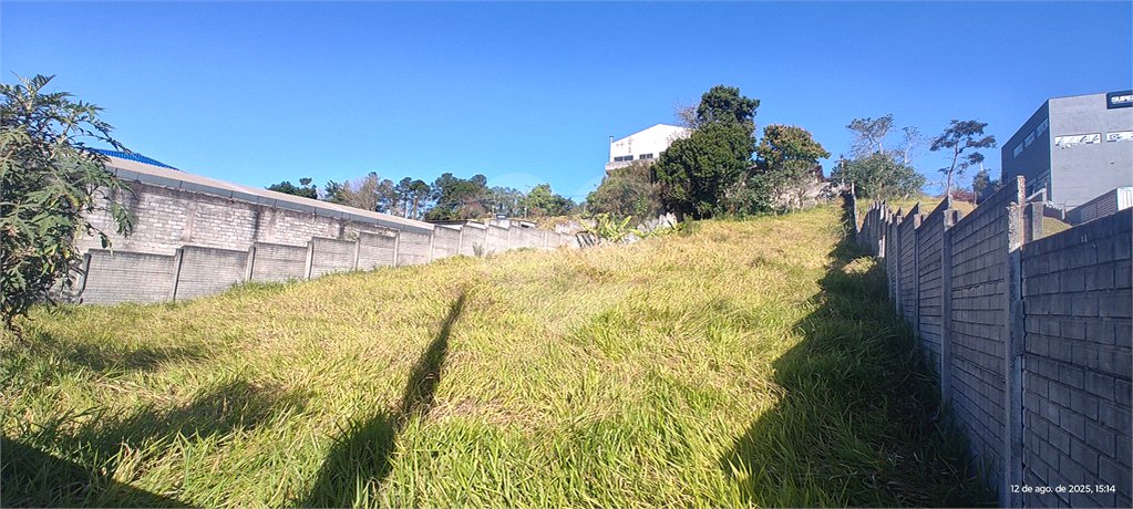 Chácara à venda com 3 quartos, sendo 1 suíte, no Centro, Nazaré Paulista, SP
