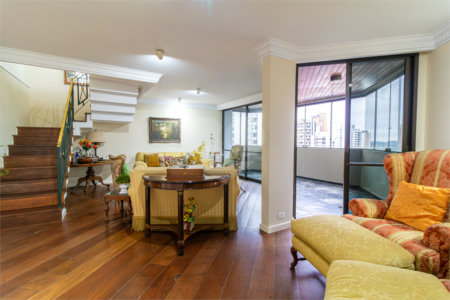 Duplex à venda com 4 quartos, sendo 3 suítes, em Campo Belo, São Paulo, SP