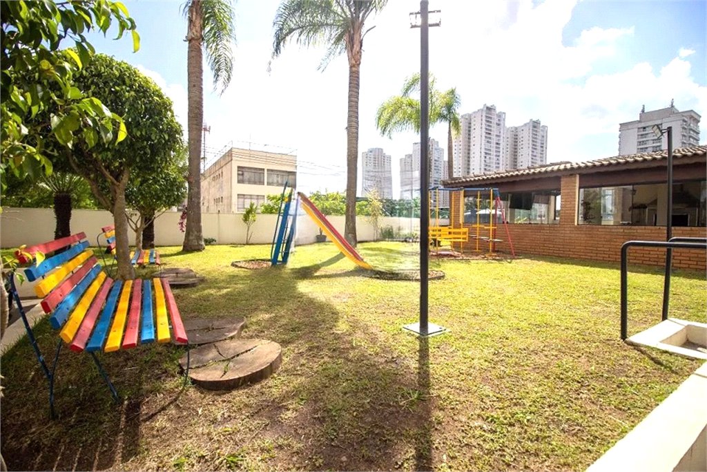 Apartamento para alugar com 3 quartos, sendo 1 suíte,  em Vila Hamburguesa, São Paulo, SP