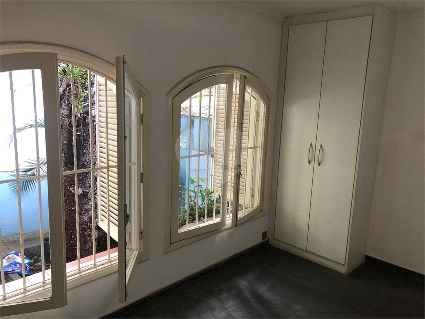 Casa Térrea à venda com 4 quartos, sendo 2 suítes, em Jardim das Bandeiras, São Paulo, SP
