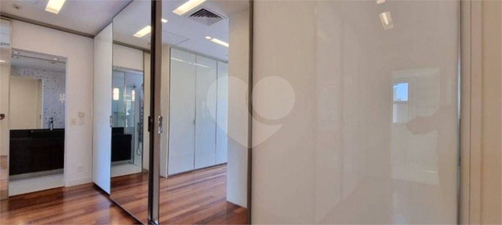 Apartamento à venda com 3 suítes em Vila Mariana, São Paulo, SP
