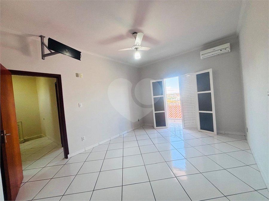 Casa para alugar com 3 quartos, sendo 1 suíte,  em Wanel Ville, Sorocaba, SP