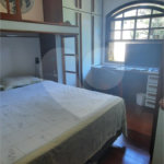 Casa à venda com 4 quartos, sendo 1 suíte, no condomínio Parque Imperial da Cantareira, Mairiporã - SP