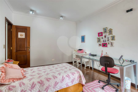 Sobrado à venda com 3 quartos, sendo 2 suítes, em City Campo Grande, São Paulo, SP