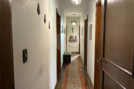 Casa à venda com 3 quartos, sendo 1 suíte,  em Vila Galvão, Guarulhos, SP