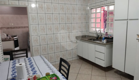 Sobrado à venda com 3 quartos em Vila Gustavo, São Paulo, SP