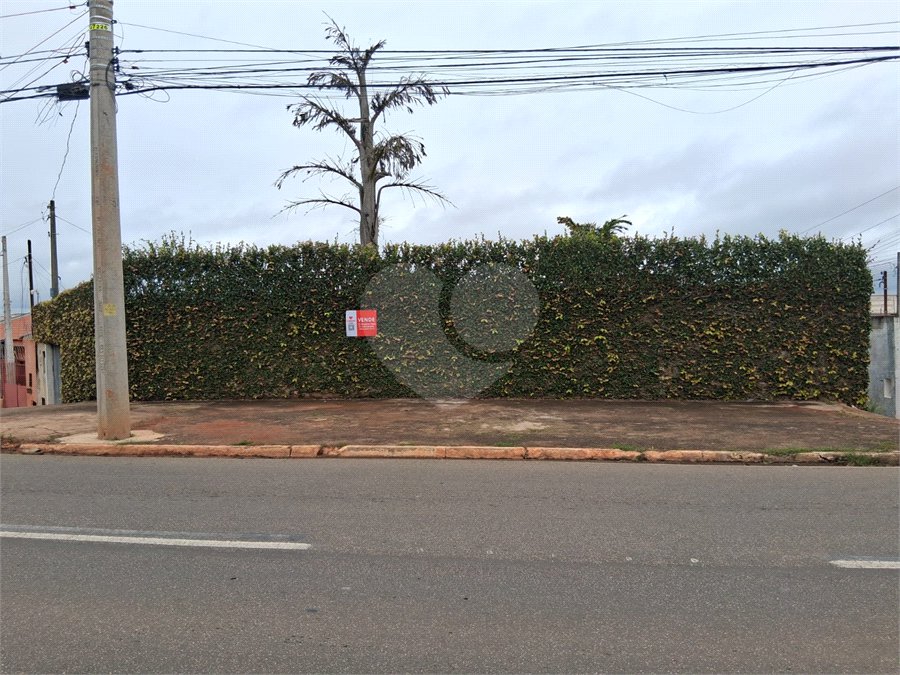 Casa à venda com 2 suítes em Vila Progresso, Itapetininga, SP