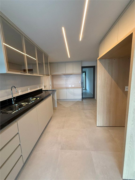 Apartamento para alugar com 4 suítes em Jardim Morumbi, São Paulo, SP