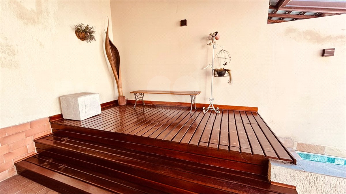 Sobrado à venda com 3 quartos, sendo 1 suíte, em Chácara Recanto Verde, Cotia, SP