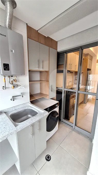 Apartamento para alugar com 2 quartos, sendo 1 suíte, em Chácara Santo Antônio, São Paulo, SP