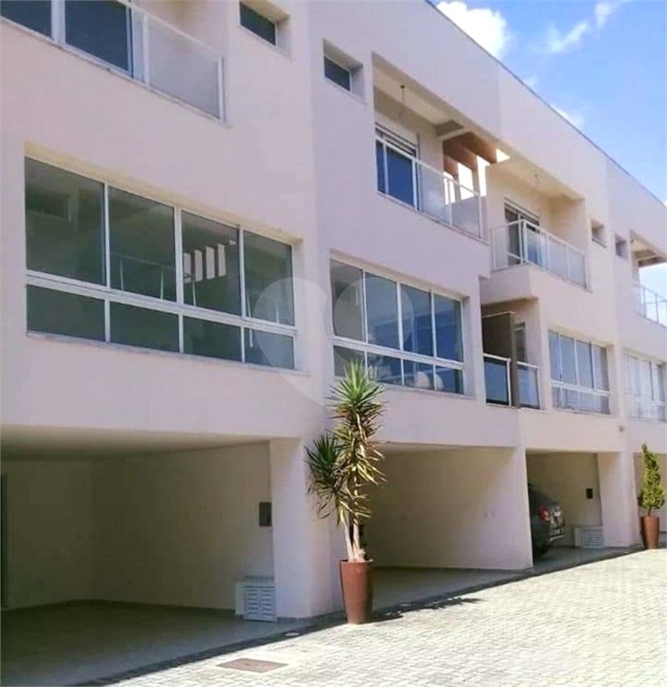 Casa à venda com 3 quartos, sendo 1 suíte, no condomínio Firenze, Sorocaba - SP