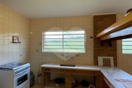 Sítio à venda com 3 quartos, sendo 1 suíte, em Jardim Estância Brasil, Atibaia, SP
