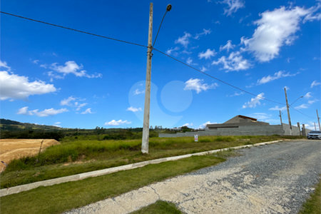 Terreno à venda no condomínio Valle dos Cervos 1, Araçoiaba da Serra - SP