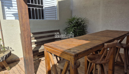 Casa à venda no Bairro Imperial – Atibaia | 2 dormitórios, suíte, 2 vagas e área gourmet