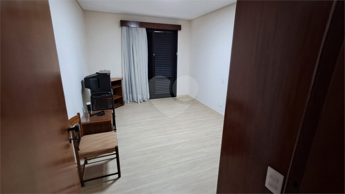 Apartamento para alugar com 4 quartos, sendo 3 suítes, em Santo Amaro, São Paulo, SP