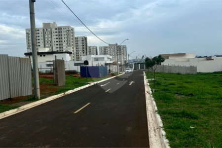 Terreno a venda no Condomínio Monte das Araucárias