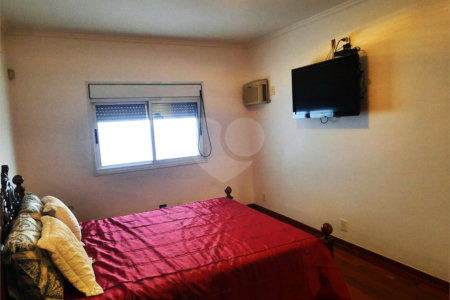 Casa para alugar com 4 quartos, sendo 2 suítes,  em Alto da Boa Vista, São Paulo, SP