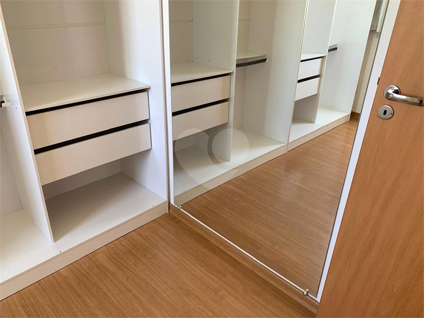 Apartamento a venda no condomínio Monte Berlim