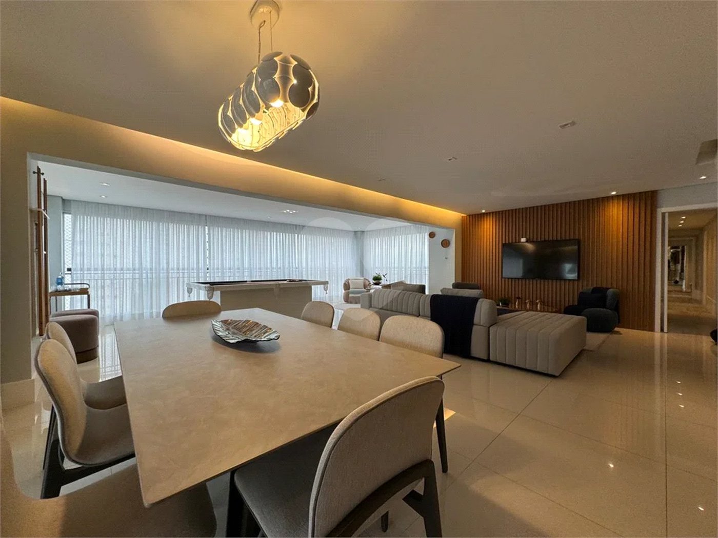 Santana Alto Padrão/Porteira Fechada, Apto. 260 m² 4 Suítes, 5 vagas 2 depósitos privativos