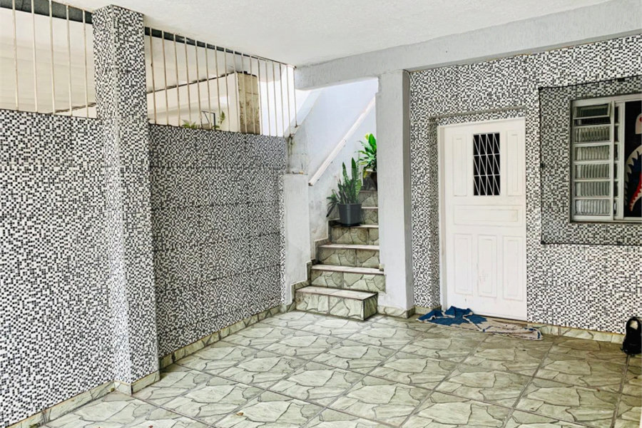 Sobrado de 150m2 com 4 dormitórios e 1 vaga à venda na Chácara Inglesa