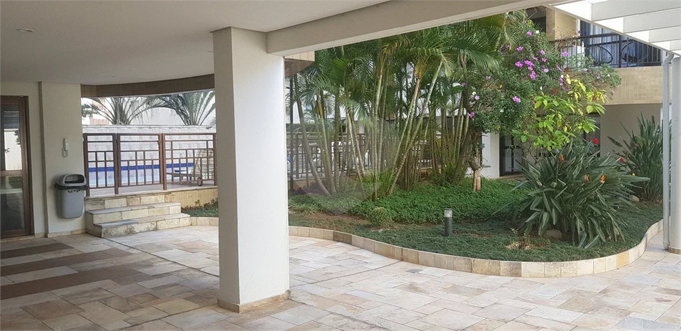 Apartamento á venda 4 dormitórios 1 suíte 2 vagas Rua Voluntários da Pátria em Santana, São Paulo/SP