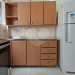 APARTAMENTO 2 QUARTOS (+1 REV.) MOBILIADO P/ALUGAR NO GUARUJÁ/PITANGUEIRAS 96m2 VISTA MAR