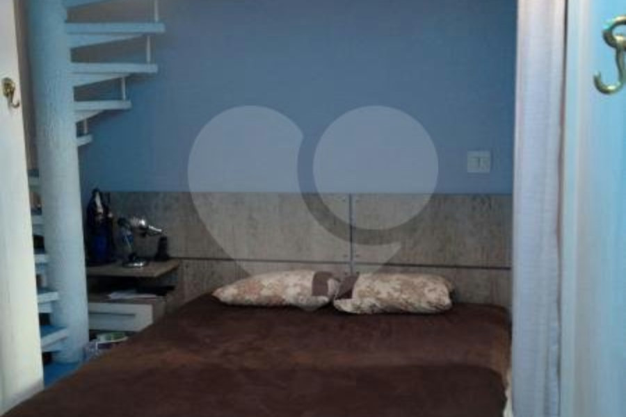 Sobrado à venda com 3 quartos, sendo 1 suíte, em Vila Nova Cachoeirinha, São Paulo, SP