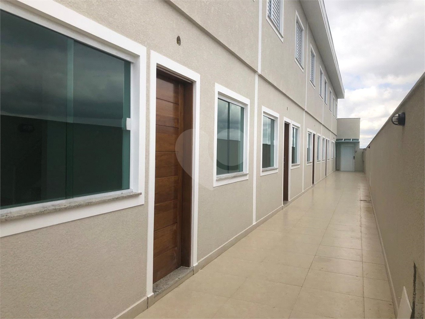 Casa à venda com 3 quartos, sendo 1 suíte, no condomínio Cond Batinga, São Paulo - SP