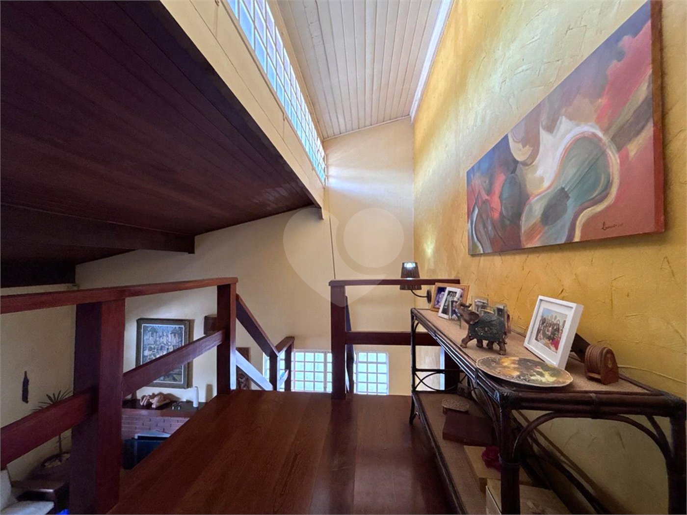 Casa à venda com 5 quartos, sendo 2 suítes,  em Jardim Maristela, Atibaia, SP