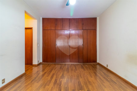 Apartamento à venda com 3 quartos, sendo 1 suíte, em Higienópolis, São Paulo, SP
