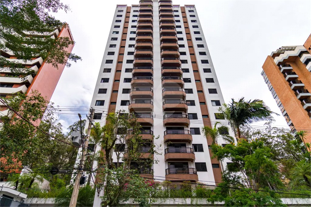 Apartamento à venda com 3 quartos, sendo 1 suíte, em Vila Andrade, São Paulo, SP