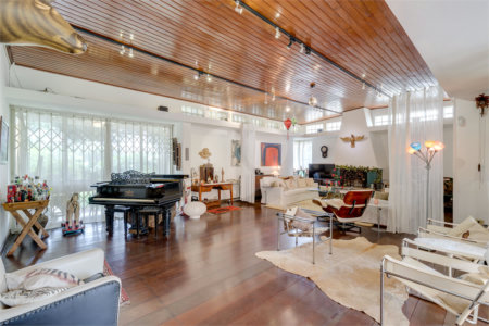 Casa Térrea à venda ou para alugar com 5 quartos, sendo 2 suítes,  em Jardim Prudência, São Paulo, SP