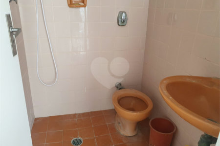 Casa à venda com 3 quartos, sendo 1 suíte, em Santo Amaro, São Paulo, SP