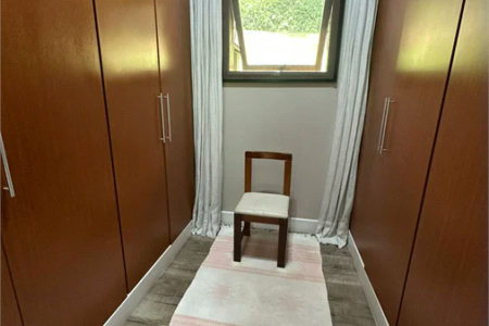 Casa à venda com 4 quartos, sendo 2 suítes, no condomínio Chacara Marques, Santana de Parnaíba - SP
