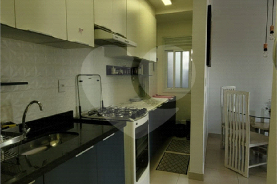 Casa à venda com 2 suítes no condomínio Residencial Sophia, São Paulo - SP