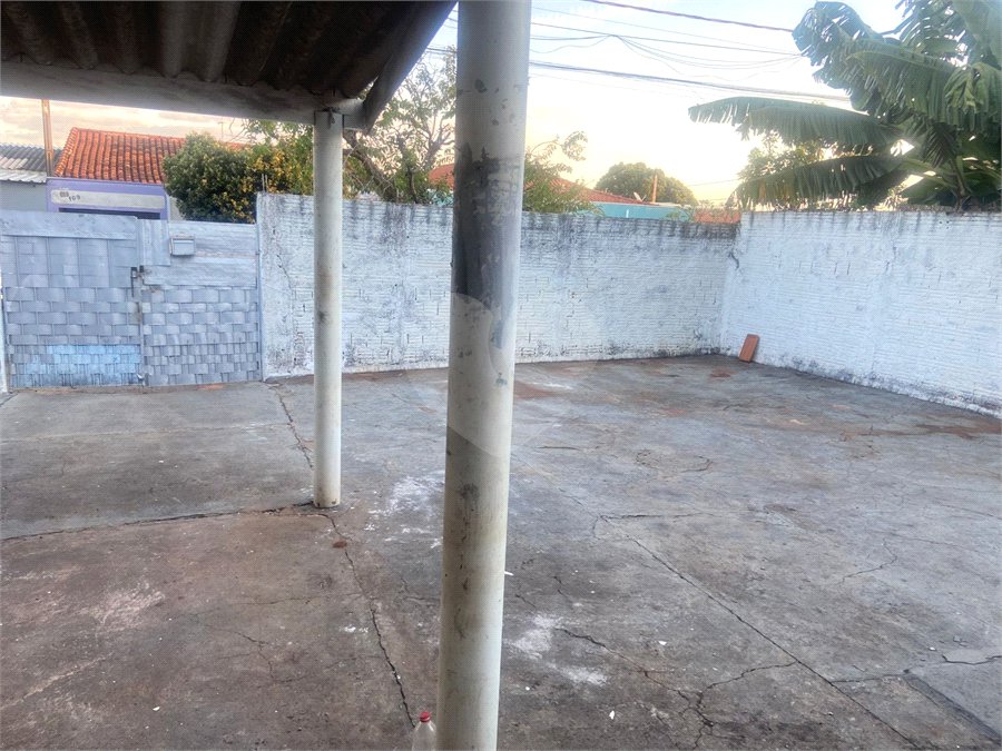 Casa à venda com 2 quartos em Jardim Pinheiros (vila Xavier), Araraquara, SP