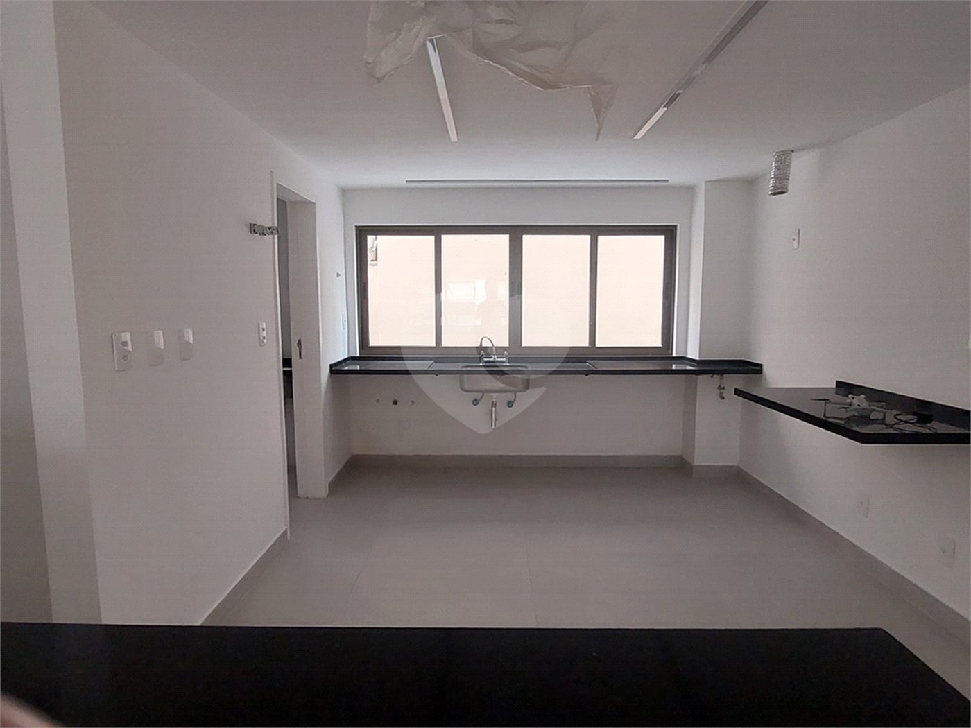 Apartamento à venda com 4 quartos, sendo 2 suítes,  em Recreio dos Bandeirantes, Rio de Janeiro, RJ
