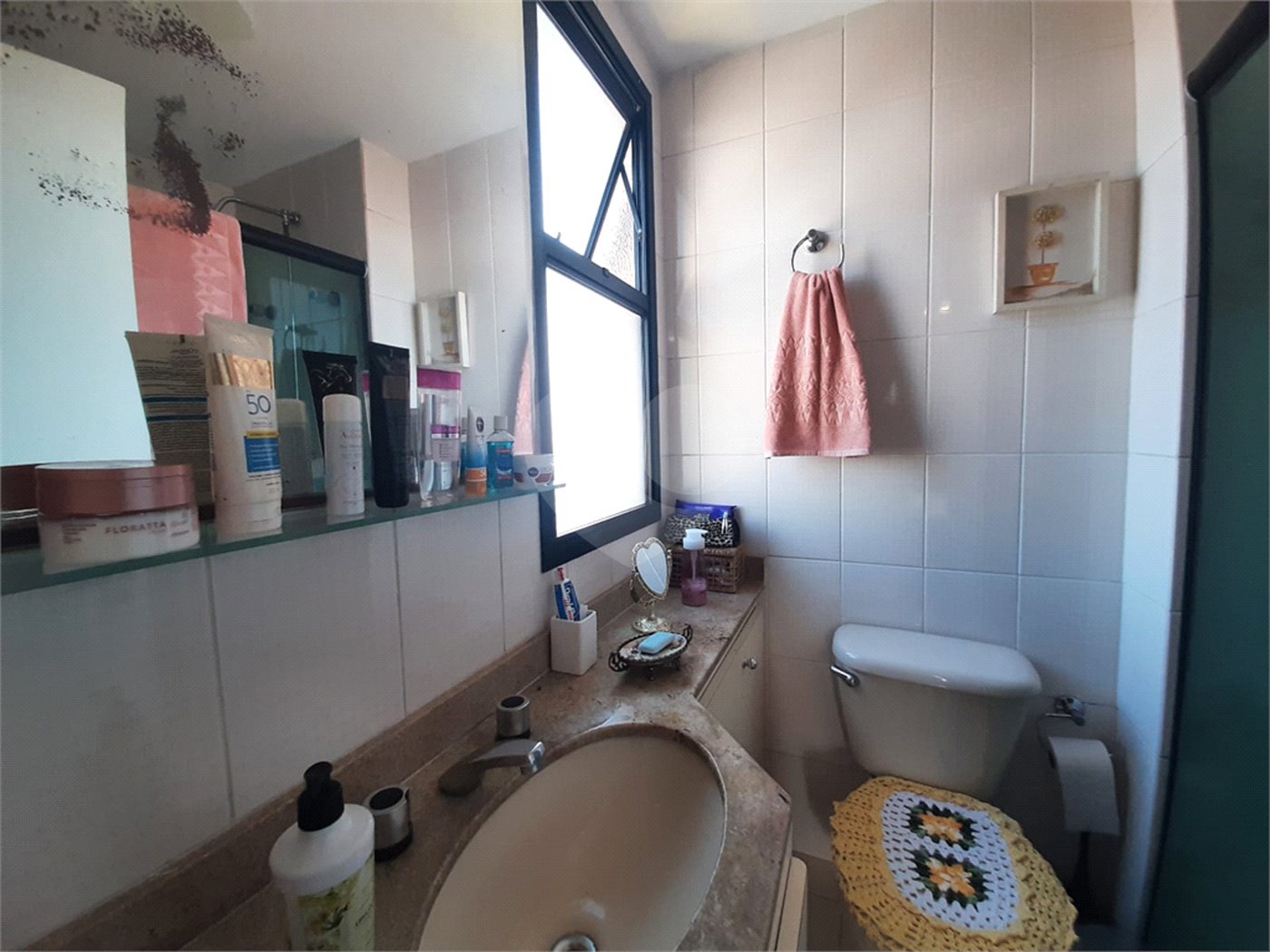 Apartamento à venda com 2 quartos, sendo 1 suíte, em Alto da Lapa, São Paulo, SP