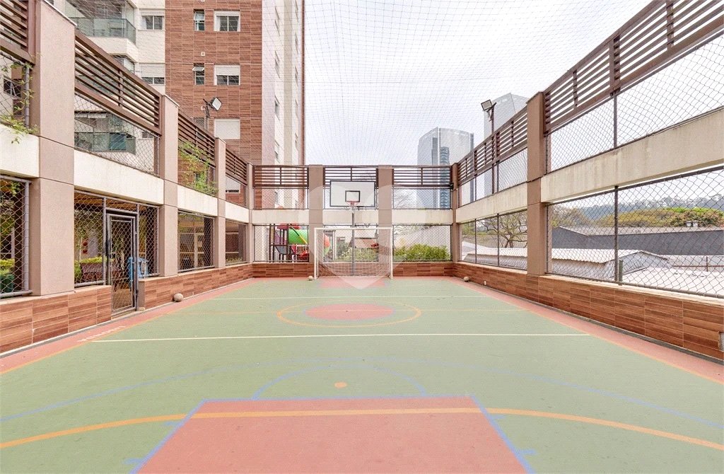 Apartamento à venda com 3 quartos, sendo 1 suíte,  em Chácara Santo Antônio, São Paulo, SP