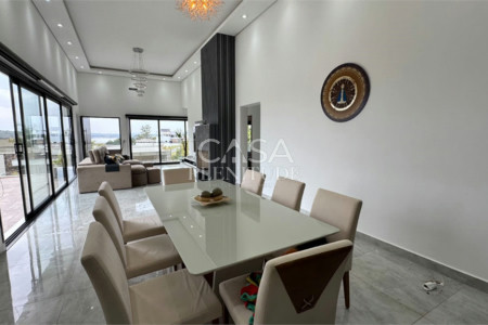 Casa em condomínio à venda ou para alugar com 5 quartos, sendo 3 suítes, no Centro, Piedade, SP