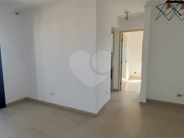 Apartamento à venda com 2 quartos em Vila Romero, São Paulo, SP