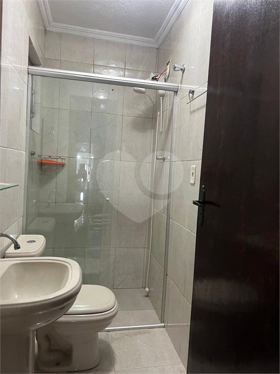 Sobrado à venda com 4 quartos, sendo 2 suítes,  em Jardim Marisa, São Paulo, SP
