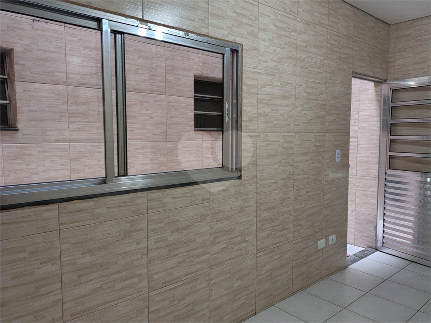 Salão para alugar em Vila Nova Bonsucesso, Guarulhos, SP