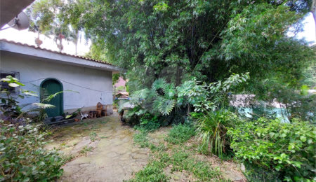 Casa à venda com 5 quartos, sendo 1 suíte,  em Eldorado, São Paulo, SP