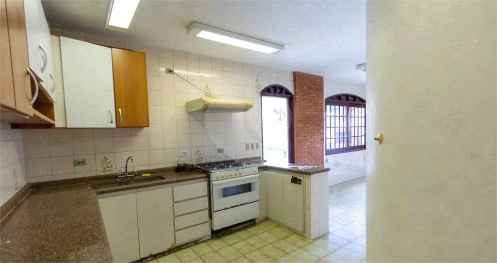 Casa à venda com 4 quartos, sendo 1 suíte, em Vila Tiradentes, São Paulo, SP