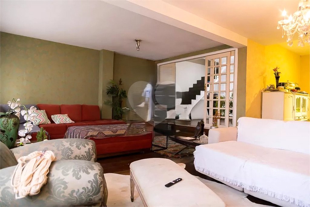 Casa à venda com 6 quartos, sendo 5 suítes,  em Vila do Encontro, São Paulo, SP